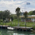 Casa John Alepou