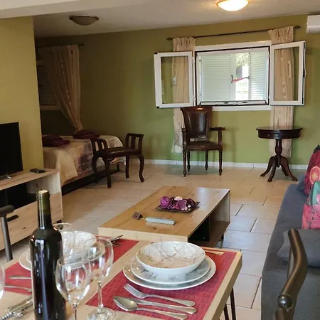 Casa John Апартаменты *